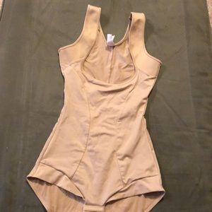 Flexees by Maidenform size Medium